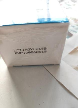 Пінка для вмивання з гіалуроновою кислотою і вітаміном в5