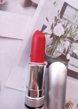 Набір помади 4 шт і тональний крем