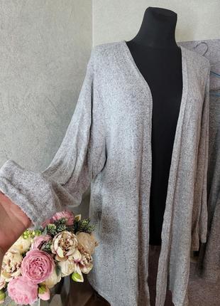 Шикарные мякутичные кофты батал грудь 70 и 75 см