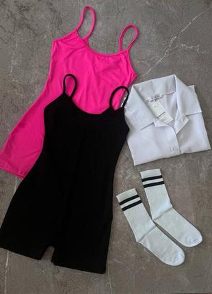 Качественный комплект с обтягивающим комбинезоном с шортами и рубашкой оверсайз