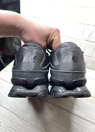 Кросівки nike read 8 tr shox6 фото