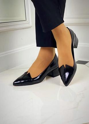 Туфлі шкіряні лак
