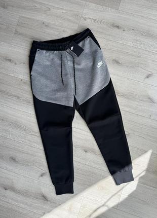 Штани nike tech fleece