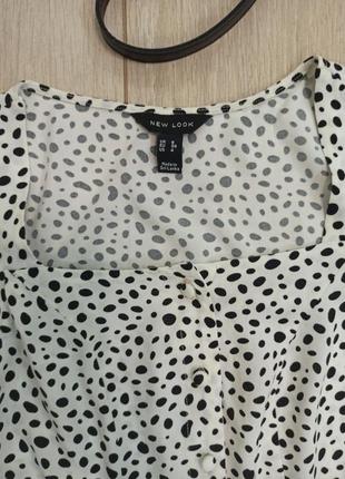 Блуза стильная, 100% вискоза белая в черный горох, вырез "каре", рукава буфы, new look2 фото