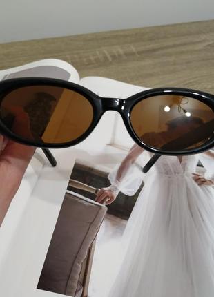Трендові окуляри овальні сонцезахисні іузькі очки унісекс чорні коричневі нові4 фото