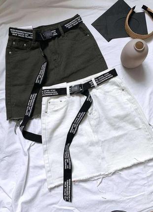 Мини-юбка с поясом только хакки