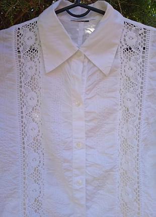 Рубашка с кружевом белая