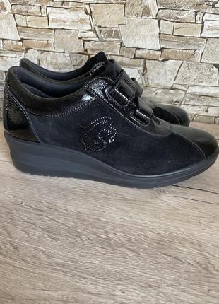 Шкіряні жіночі зручні туфлі р. 38 італія