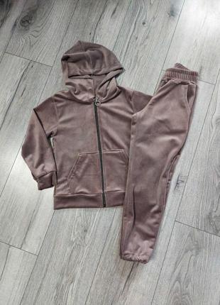 Костюм велюровый для девочки