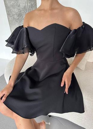 Женское платье стильное легкое короткое с пышными рукавами воланами черное2 фото