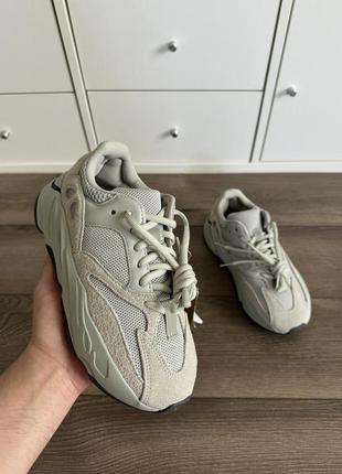 Adidas yeezy boost 700 salt оригинал eg7487 38р2 фото