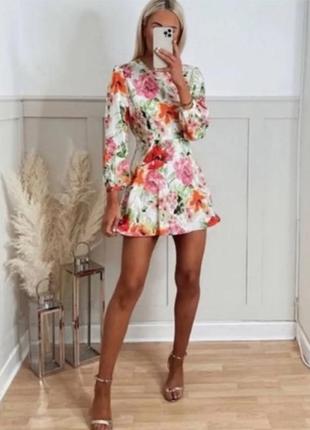Короткое приталенное платье с цветочным принтом zara лен хлопок