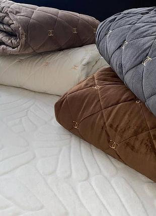 Велюровые покрывала5 фото