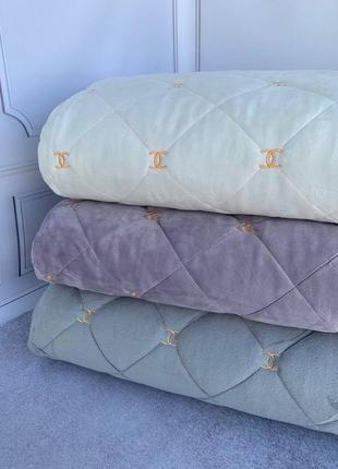 Велюровые покрывала6 фото