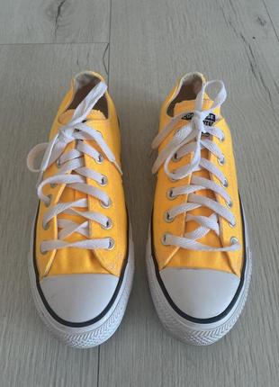 Нові кеди converse