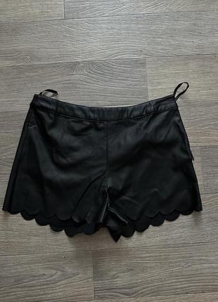 Шорты женские