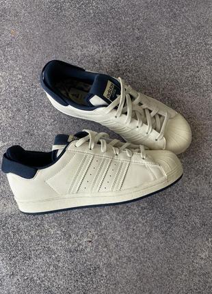 Кроссовки adidas superstar