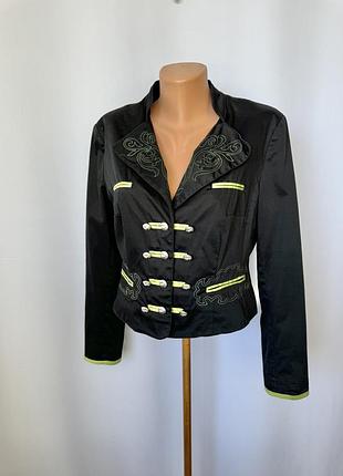 Sportalm чорний вкорочений жакет баварський цікавий жакетик австрія