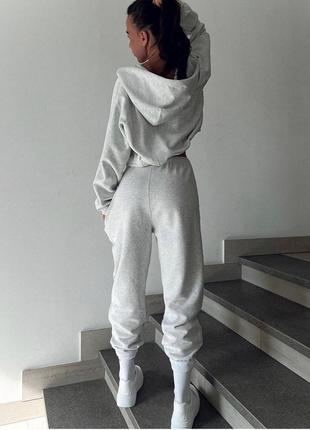 Спортивный костюм3 фото
