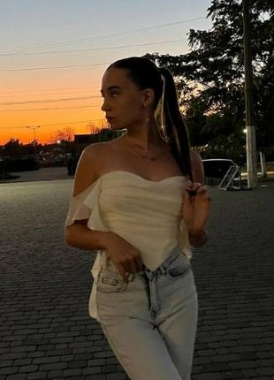 Топ от prettylittlething