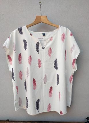 Легкая стильная футболка стана идеально 4xl