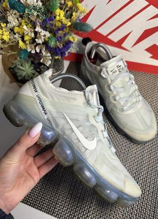 Оригінальні кросівки nike vapormax