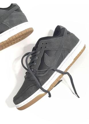 Мужские кроссовки nike sb dunk low dark grey black Желеские кроссовки найк ск датк серое замшевы