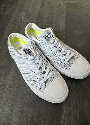 Фирменные кеды