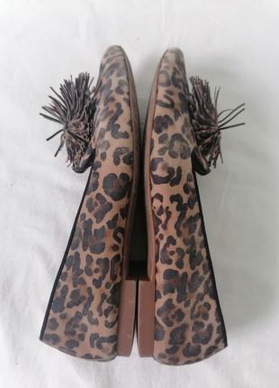 Жіночі леопардові шкіряні лофери, туфлі, балетки3 фото