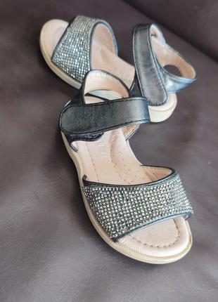 Сандалии босиком р.21
