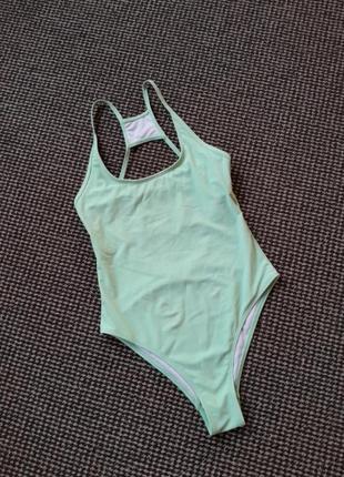 Купальник суцільний