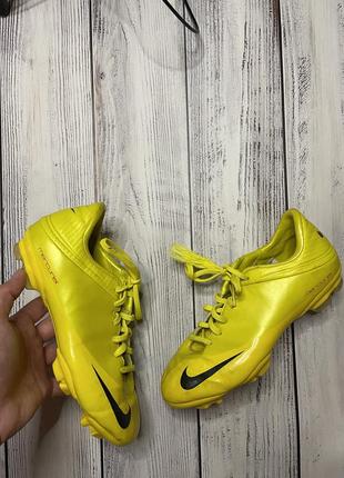 Вінтажні бутси nike mercurial
