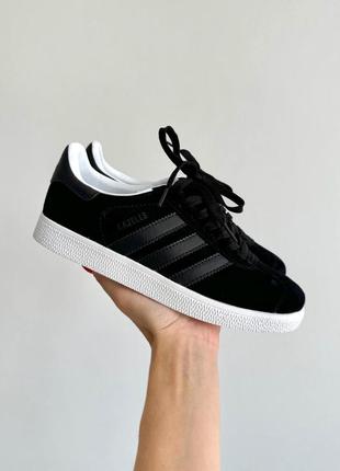 Женские кроссовки adidas gazelle black