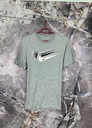 Мужская крутая оригинальная футболка nike размер s