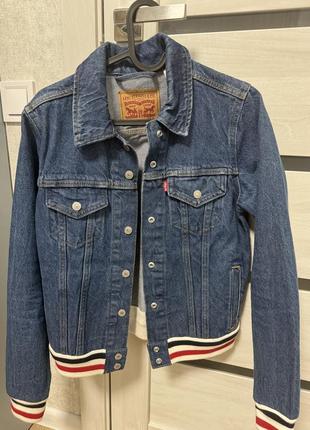 Джинсова куртка levi’s (оригінал)
