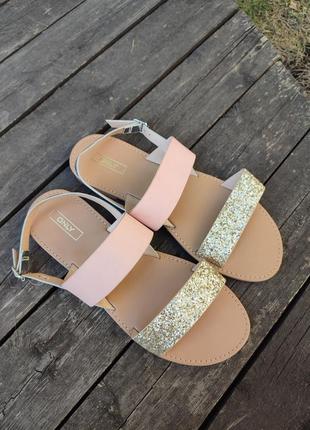 Новые красивые босоножки only