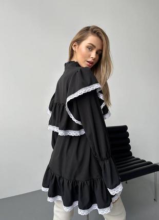Черное платье мини сложного кроя из штапеля с кружевом, короткое платье с пояском и кружком, штапельное платье, 0462 фото