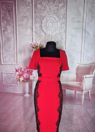 Сукня футляр міді