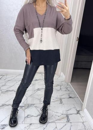 Свитер свободного кроя с рукавом реглан с накладным карманом с манжетами на рукавах5 фото