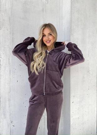Велюровый спортивный костюм4 фото