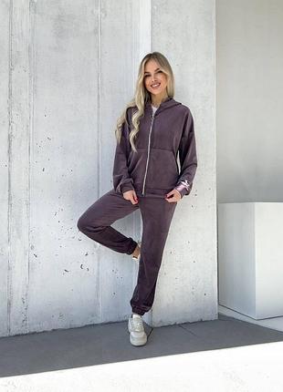 Велюровый спортивный костюм7 фото