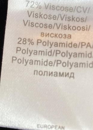 Чорний джемпер з рожевим оздобленням 8