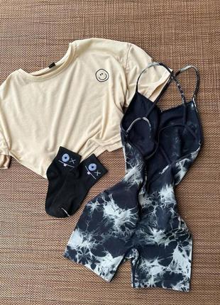 Спортивный комбинезон