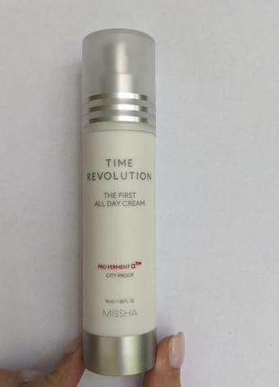 Крем для обличчя missha time revolution the first all day cream та пінка для вмивання missha ultra hyalron
