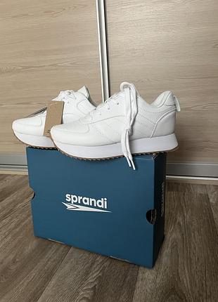 Кроссовки sprandi 37р 24/24,5 см белые