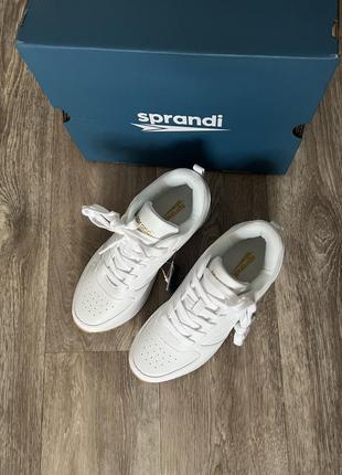 Кросівки sprandi 37р 24/24,5 см білі