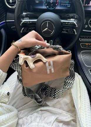 Жіноча сумка косметичка в стилі hermes.
