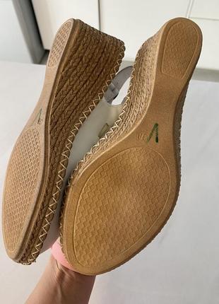 Босоніжки натуральні 38р.5 фото