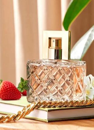 avon femme, 40/50 ml
