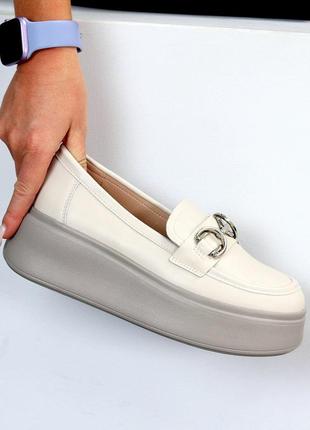 Жіночі бежеві лофери на високій підошві з натуральної замші, замшеві туфлі на платформі 223205 фото